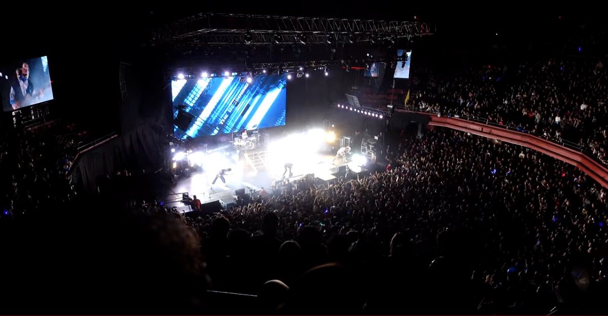 video_yt - /shows/2025/2025-detox-latin-america-tour-santiago_photo1.jpg